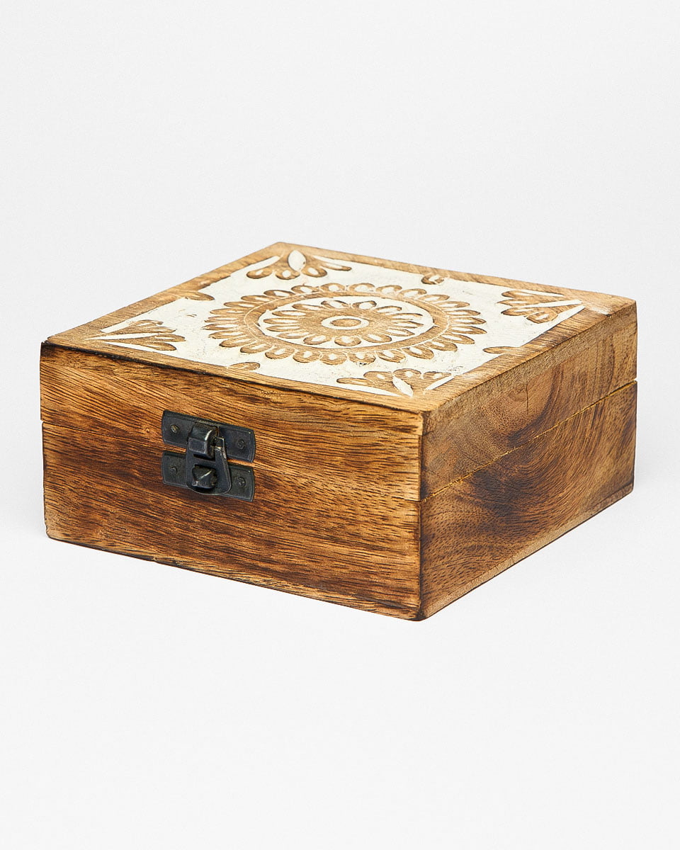 Product fotografie packshot houten kistje